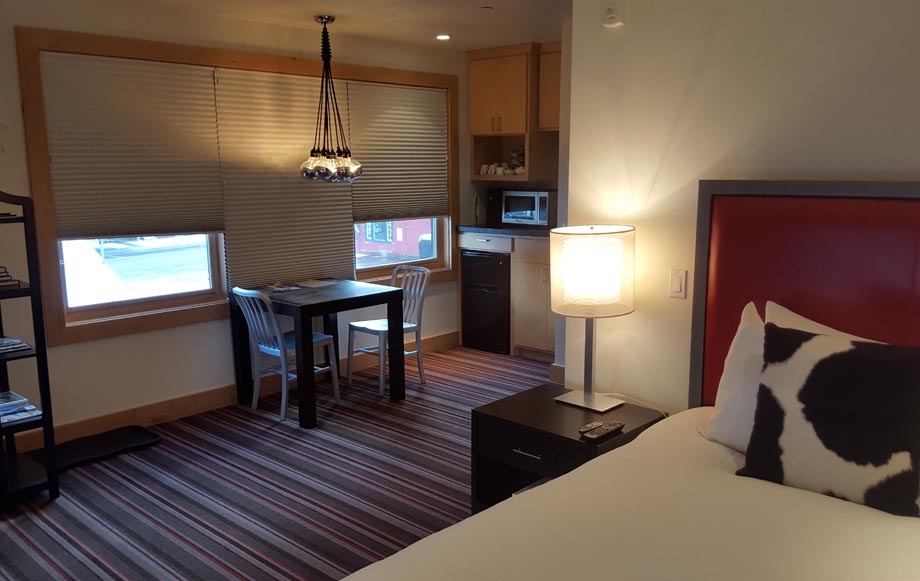 Hotel Minturn Rates , affordable hotel in historic Minturn Colorado